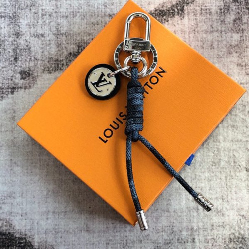 louis-vuitton-leather-rope-key-holder