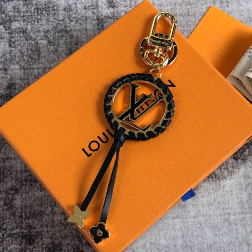 louis-vuitton-very-bag-charm-and-key-holder